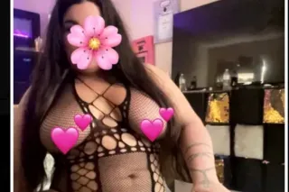 Latina Dream Visting 💕 Visiting Richmond ✈ - Image 1