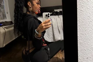 PRICE DROP 😏 MEETS FROM LADIEE 😆🐞💦 AVAILABLE NOW !! - Image 2