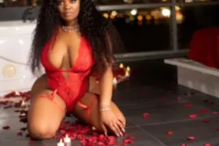 💦😘😘 Your secrets are safe with with me🤭🥰 - Image 2